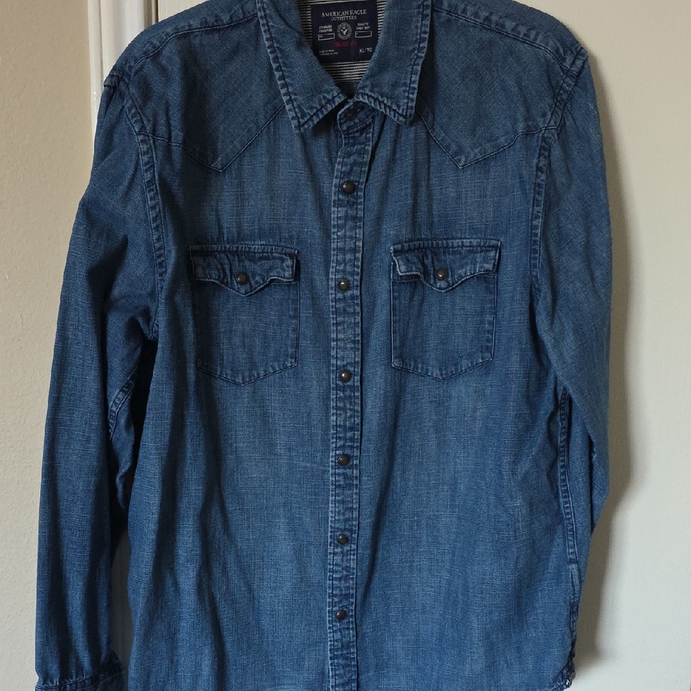 American Eagle Outfitters Casual Blue Button Down Shirt